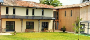 Les Granges d'En Naoua, Grand gite avec Piscine